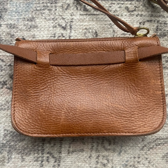 Madewell The Simple Pouch Belt Bag - Picture 2 of 9